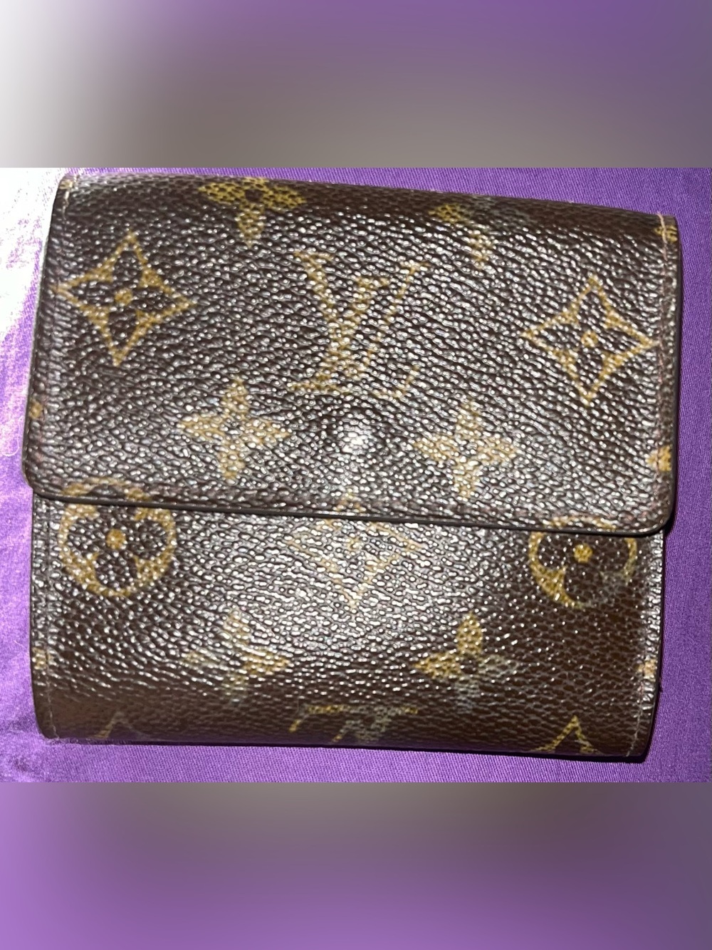Louis Vuitton EUC Monogram Wallet